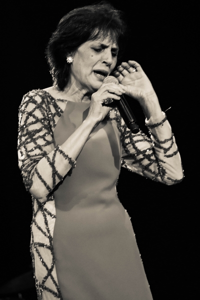 Linda de Suza au Casino Du Liban